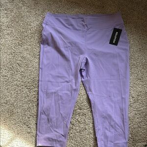 Peloton Purple Capris for Active Comfort